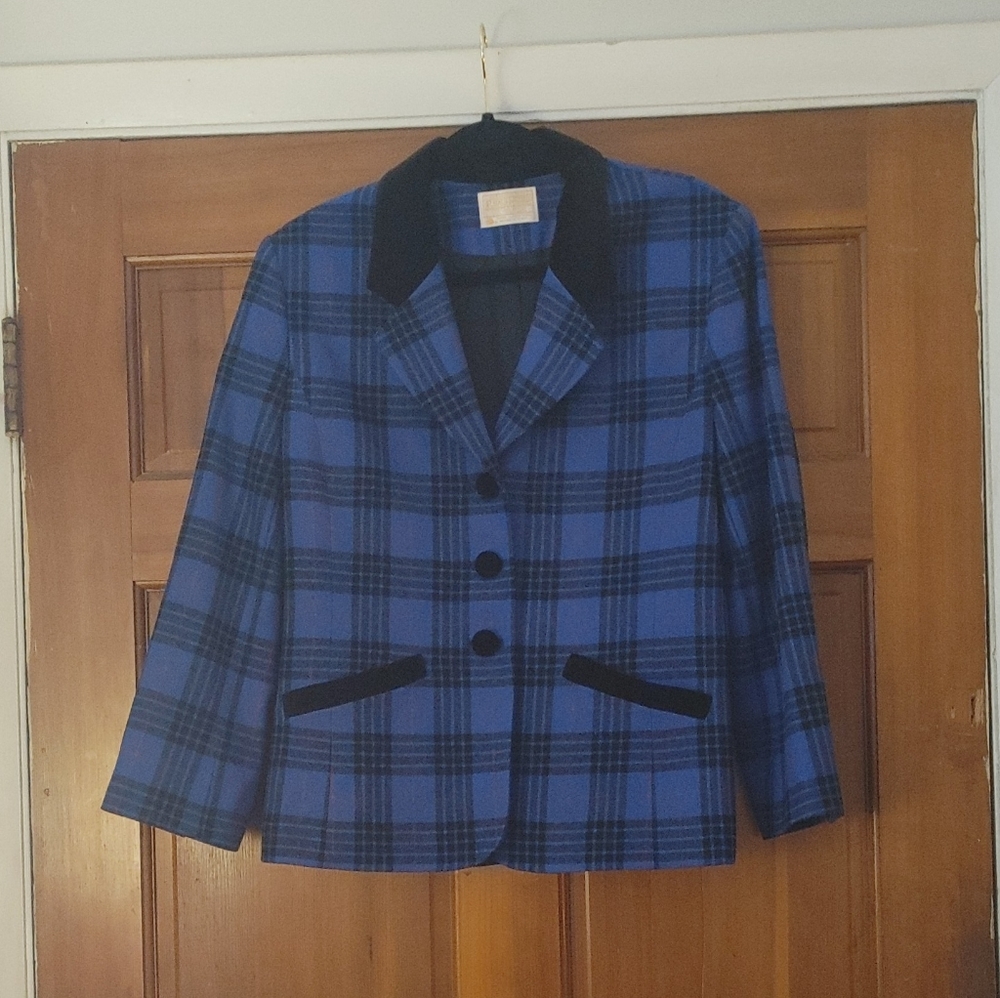 Vintage Classic Preppy Girl 100% Virgin Wool Pendleton Plaid Blazer - Picture 2 of 12